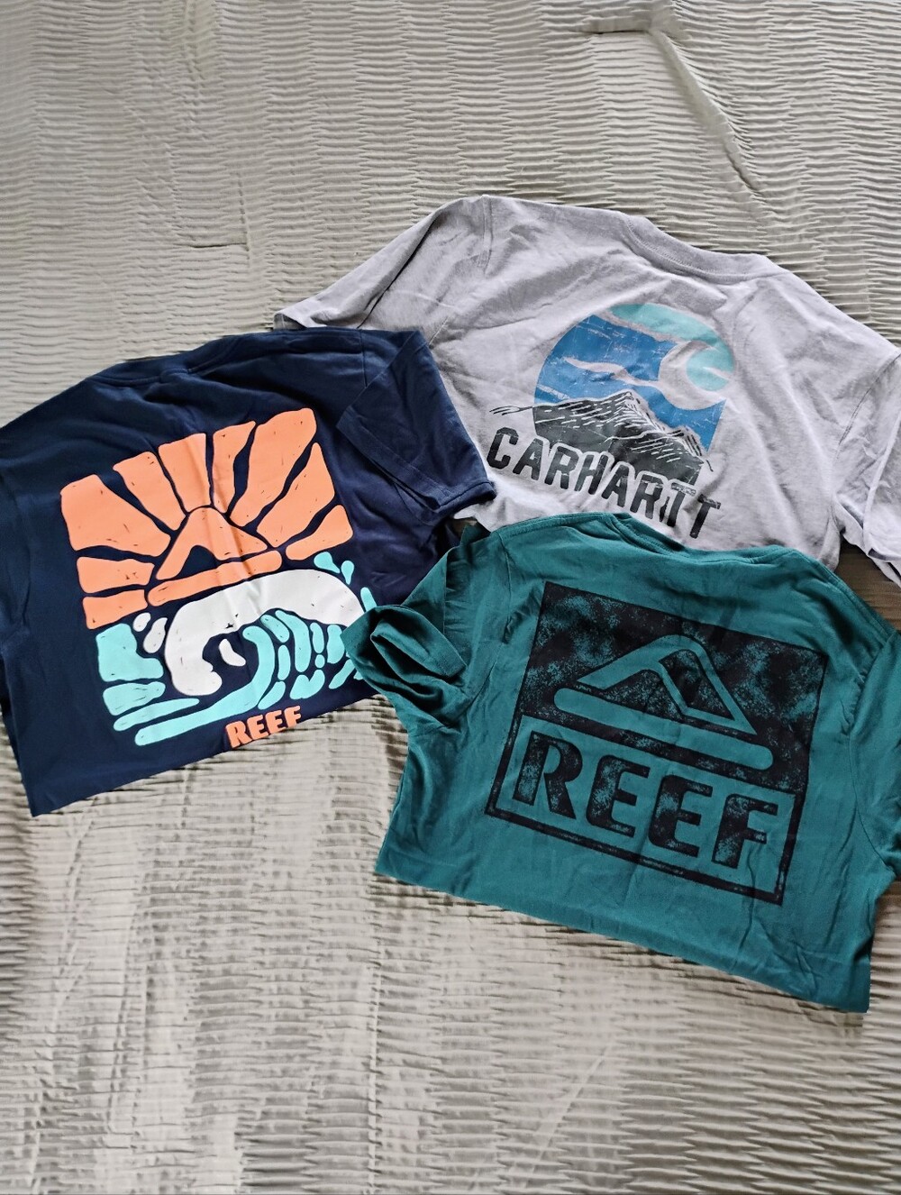Carhartt Men's T Shirt Reef Tee Bundle, 3 NWT Shirts Green Gray Blue Graphic Sm